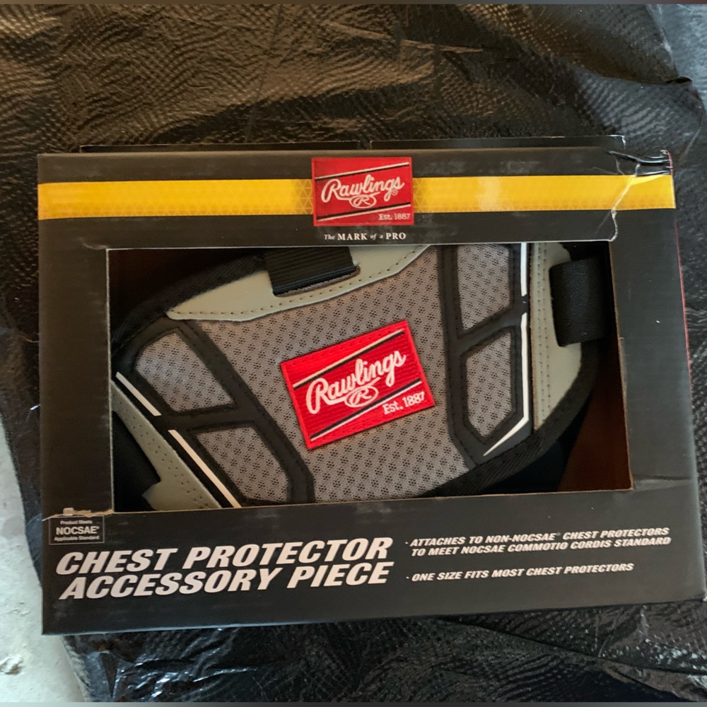 NEW Rawlings Arc Reactor Core Catcher’s Heart Guard - Picture 2 of 2